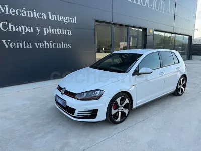 Usado VW Golf VII GTI 230 CV (169 kW) 2015 Blanco Berlina