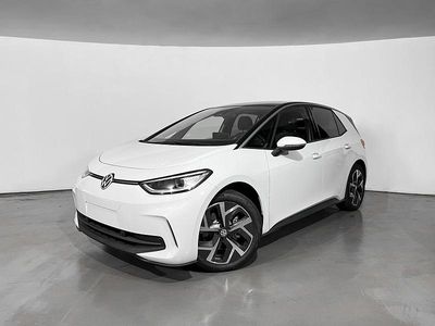 Usado VW ID.3 Pro 150 kW (204 CV) 2024 Blanco glaciar metalizado con techo negro Utilitario