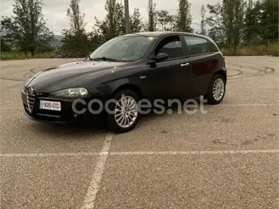 Usado Alfa Romeo 147 Distinctive 120 CV (88 kW) 2010 Negro Utilitario