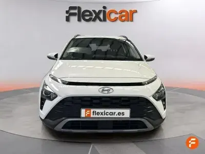 Usado Hyundai Bayon 100 CV (73 kW) 2023 Blanco SUV