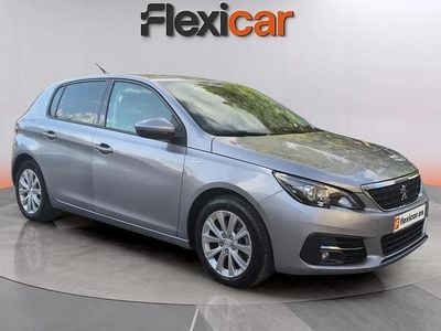 Usado Peugeot 308 Style 131 CV (96 kW) 2020 Gris Utilitario