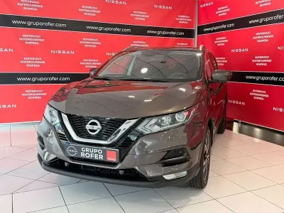 Usado Nissan Qashqai N-Connecta 140 CV (102 kW) 2020 Bronce metalizado SUV