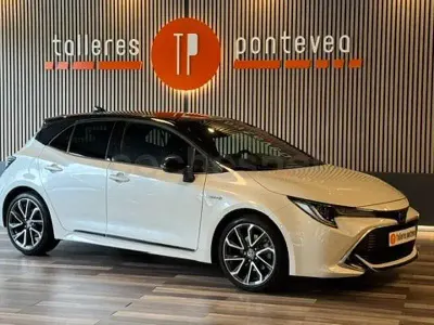 Usado Toyota Corolla Style 180 HP (132 kW) 2020 Branco Sedan