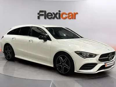 Usado Mercedes CLA200 Shooting Brake 163 CV (119 kW) 2020 Blanco Familiar