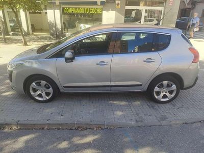 Gris Usado 2011 Peugeot 3008 Premium Monovolumen | 5990 € (Buen precio)