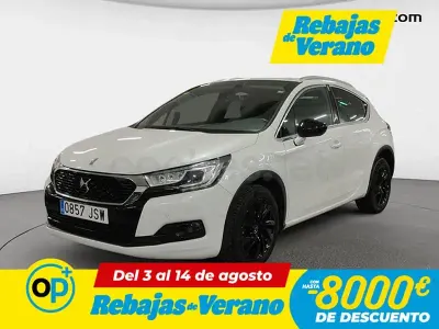 Usado DS Automobiles DS4 Crossback Style 120 CV (88 kW) 2016 Blanco SUV