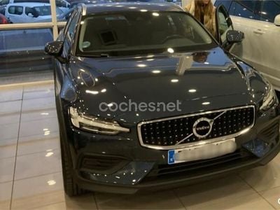 Usado Volvo V60 CC 190 CV (139 kW) 2019 Azul Familiar