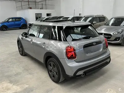 Usado Mini Cooper 136 CV (100 kW) 2024 Gris / plata Utilitario