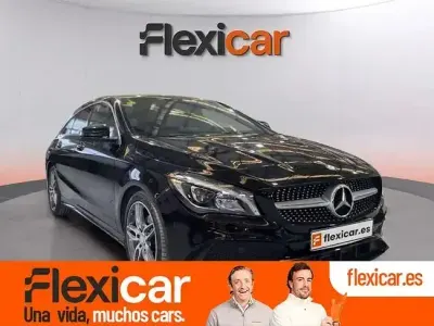 Occasion Mercedes CLA200 Shooting Brake 136 PK (100 kW) 2017 Zwart Stationwagen