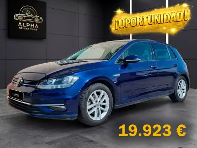 Usado VW Golf VII Business 130 HP (95 kW) 2019 Azul Sedan