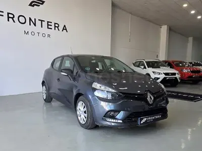 Usado Renault Clio IV Business 75 CV (55 kW) 2018 Azul Berlina