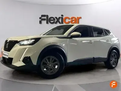 Usado Peugeot 2008 Active 100 CV (73 kW) 2020 Blanco SUV