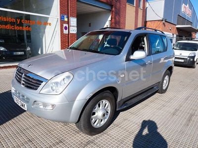 Usado Ssangyong (KGM) Rexton 165 CV (121 kW) 2005 Gris / plata SUV