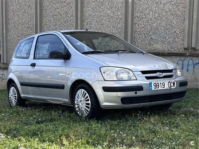 Usado Hyundai Getz 63 CV (46 kW) 2004 Gris / plata Utilitario