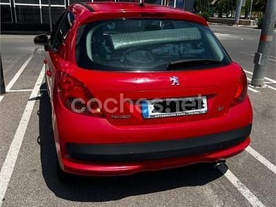 Usado Peugeot 207 Premium 90 CV (66 kW) 2007 Rojo Berlina