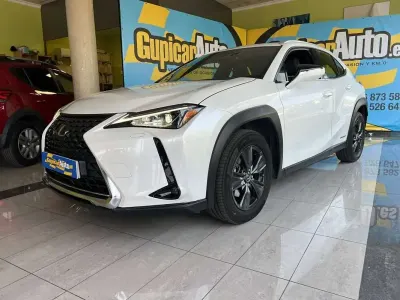 Usado Lexus UX 250h Business Edition 184 CV (135 kW) 2022 Blanco SUV
