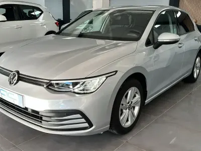 Usado VW Golf VII Life 130 CV (95 kW) 2020 Gris