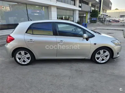 Usado Toyota Auris Sport 177 CV (130 kW) 2007 Gris / plata Utilitario
