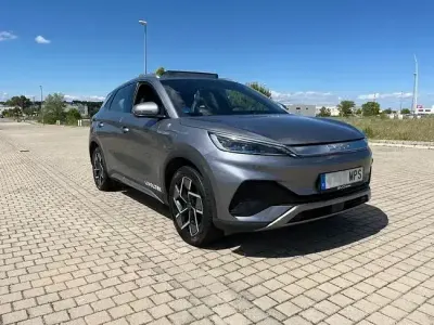 Usado BYD Atto 3 Comfort 150 kW (204 CV) 2024 Gris