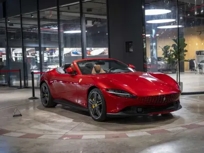 Usado Ferrari Roma 620 CV (456 kW) 2025 Rojo Coupe