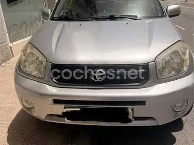 Usado Toyota RAV4 Sol 150 CV (110 kW) 2005 Gris / plata SUV