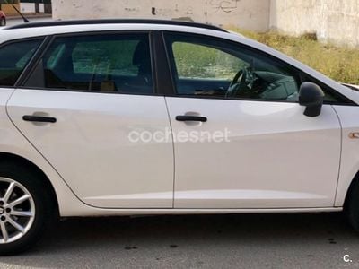 Usado Seat Ibiza ST Reference 85 CV (62 kW) 2013 Blanco Familiar