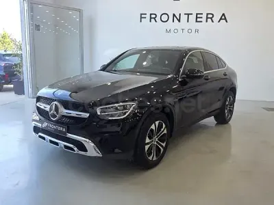 Käytetty Mercedes GLC200 163 HP (119 kW) 2022 Musta Katumaasturi
