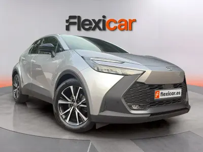 Usado Toyota C-HR Active 140 CV (102 kW) 2024 Gris SUV