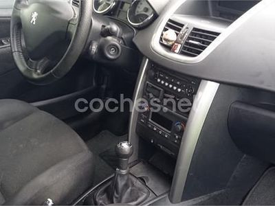 Usado Peugeot 207 90 CV (66 kW) 2007 Negro Berlina