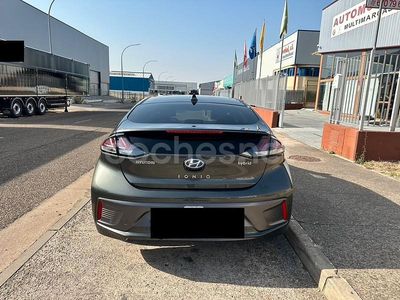 Gris / plata Usado 2023 Hyundai Ioniq Utilitario | 18.975 € (Un poco caro)