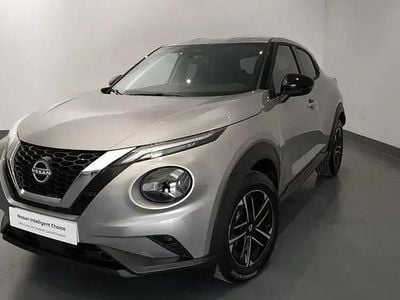 Usado Nissan Juke N-Connecta 114 CV (83 kW) 2024 Plata diamante SUV