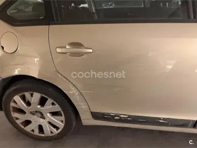 Usado Citroën C4 VTR Sport 110 CV (80 kW) 2006 Beige Berlina