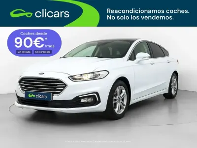Usado Ford Mondeo Titanium 165 CV (121 kW) 2019 Blanco Berlina