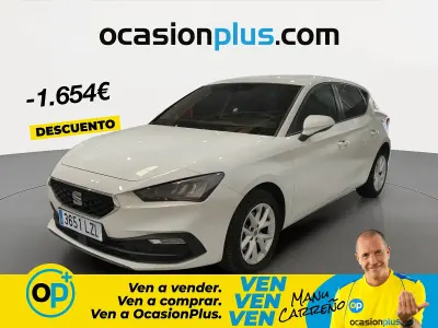 Usado Seat Leon Style 110 CV (80 kW) 2022 Blanco