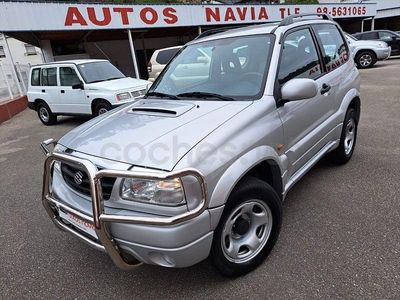 Usado Suzuki Grand Vitara 110 CV (80 kW) 2005 Gris / plata SUV