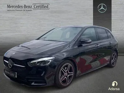 Usado Mercedes B200 150 CV (110 kW) 2023 Negro Utilitario