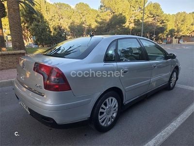 Usado Citroën C5 110 CV (80 kW) 2005 Gris / plata Berlina