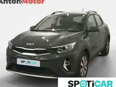Usado Kia Stonic 84 CV (61 kW) 2023 SUV