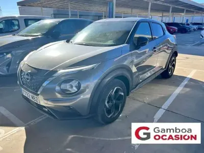 Usado Nissan Juke N-Connecta 143 CV (105 kW) 2022 Gris SUV