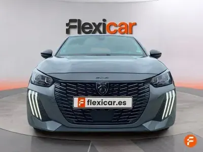 Usado Peugeot 208 Allure 100 CV (73 kW) 2025 Gris Utilitario