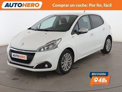 Usado Peugeot 208 Style 82 CV (60 kW) 2016 Blanco Utilitario