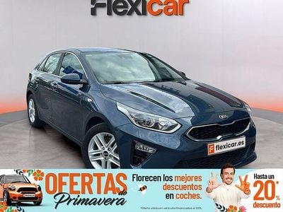 Usado Kia Ceed 100 CV (73 kW) 2019 Azul Utilitario
