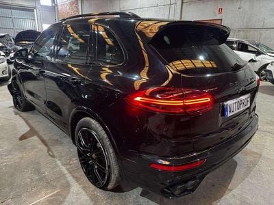 Usado 2015 Porsche Cayenne Platinum Edition SUV | 15.999 €