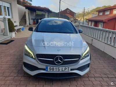 Gris / plata Usado 2017 Mercedes CLA220 Shooting Brake AMG line Familiar | 22.500 € (Caro)