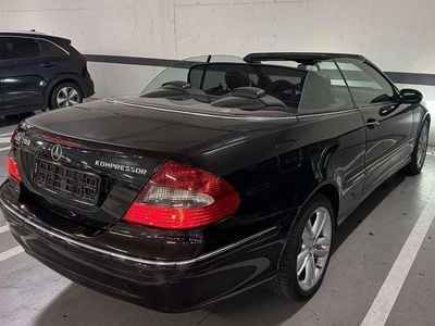 Negro Usado 2009 Mercedes CLK200 Avantgarde Coupe | 9990 € (Precio justo)