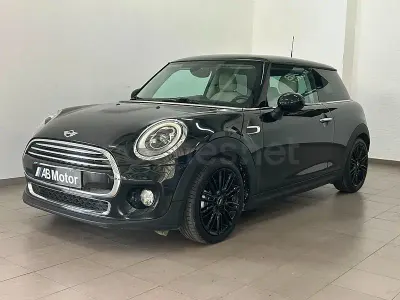 Usado Mini Cooper D 116 CV (85 kW) 2017 Negro Utilitario