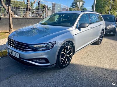 Usado VW Passat 122 CV (89 kW) 2020 Gris / plata Familiar