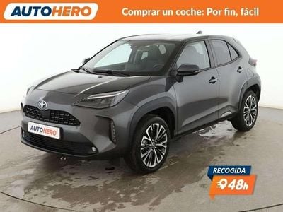 Gris Usado 2022 Toyota Yaris Cross Style SUV | 24.475 € (Precio justo)