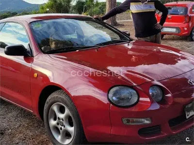 Usado Toyota Celica 115 CV (84 kW) 2000 Rojo Coupe
