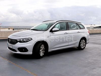 Gris / plata Usado 2019 Fiat Tipo Lounge Familiar | 7500 € (Super precio)